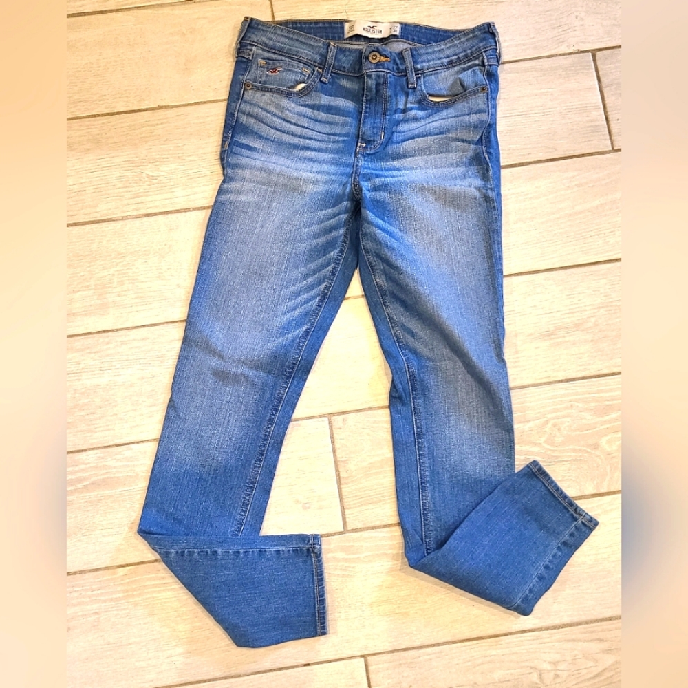 Hollister womens Jeans Size 5R new no tags